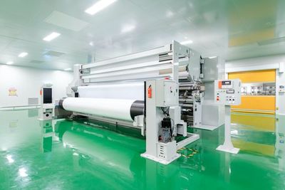 从“一滴油”到“一匹布” 恒力集团全产业链智能工厂的生物研发新篇章