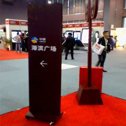 商业指路牌制作与设计 标识产品中的路标艺术